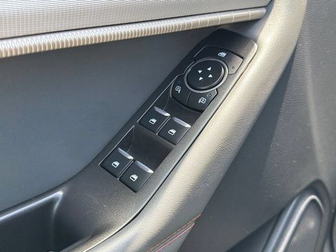 Used 2025 Ford Explorer Active RWD image 24
