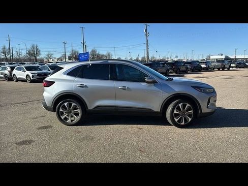 Certified 2023 Ford Escape Platinum AWD/4WD image 3