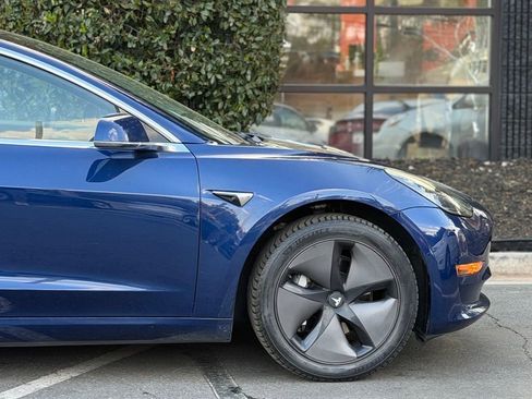 Used 2018 Tesla Model 3 Long Range image 23