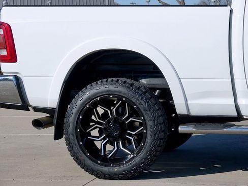 Used 2020 RAM 2500 Laramie image 16