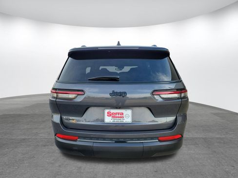 Used 2024 Jeep Grand Cherokee L Altitude image 6