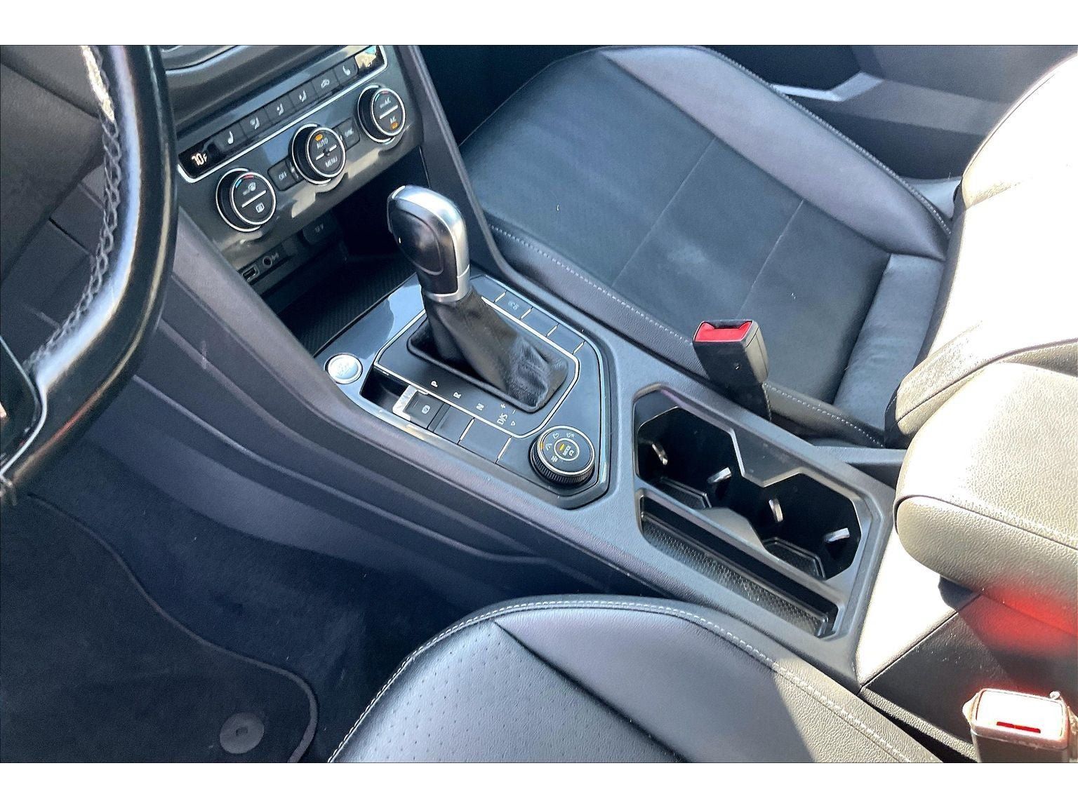 Used 2019 Volkswagen Tiguan SE AWD/4WD image 19