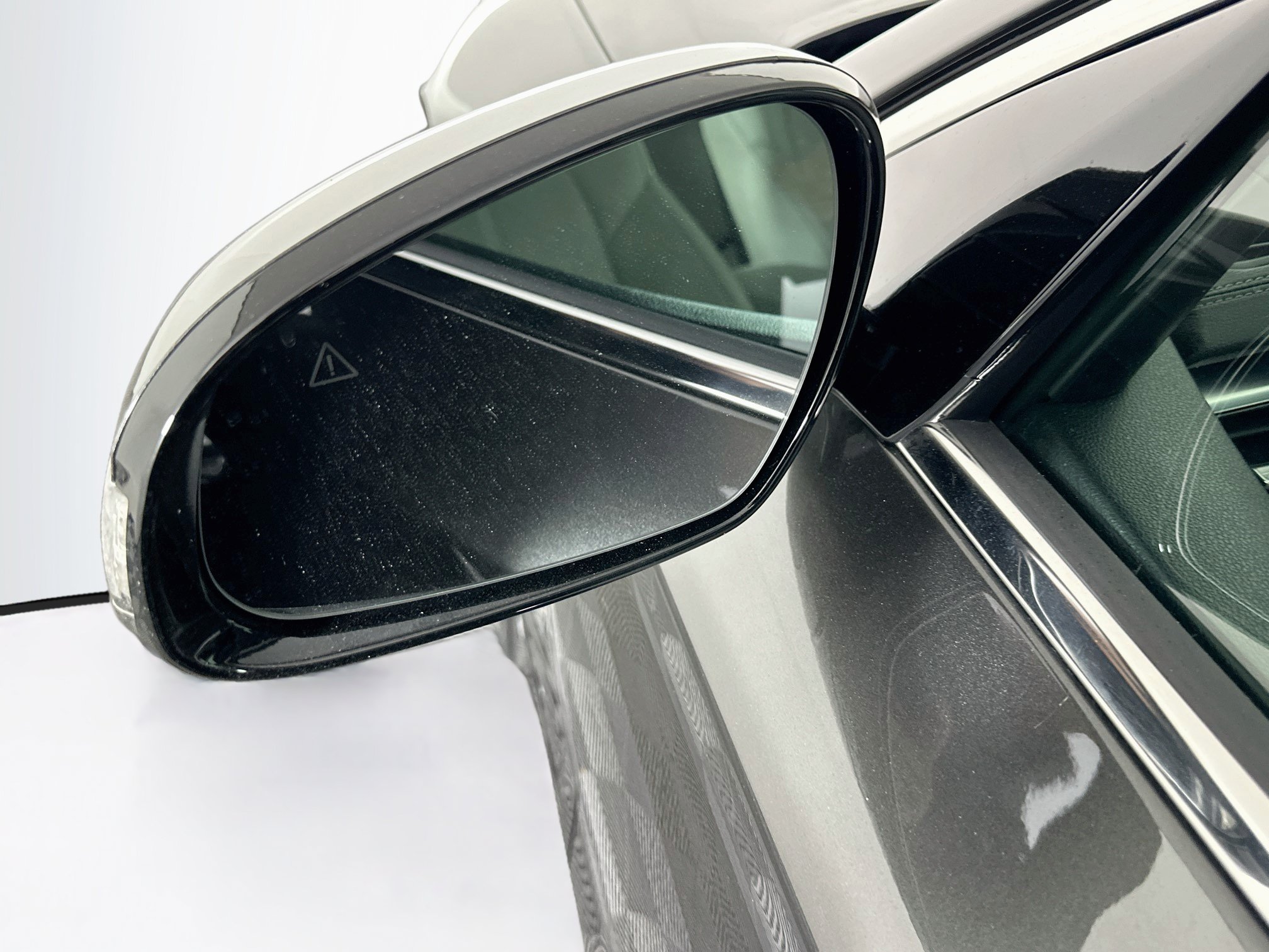 Used 2025 Genesis G70 2.5T RWD image 16