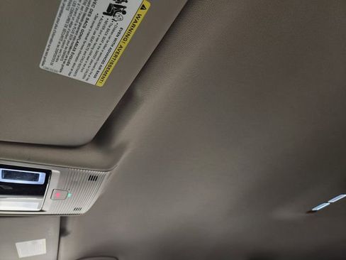 Used 2024 Volkswagen Atlas SE w/ Black Wheel Package image 25