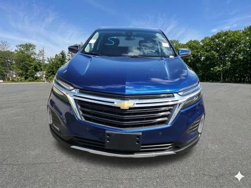Used 2023 Chevrolet Equinox LT AWD/4WD image 3