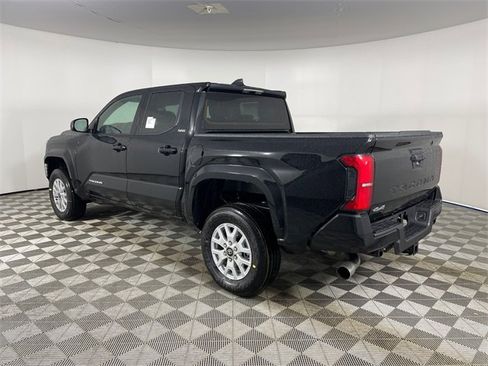 New 2025 Toyota Tacoma SR5 image 5