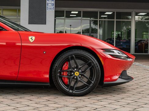 Used 2024 Ferrari Roma Spider image 23