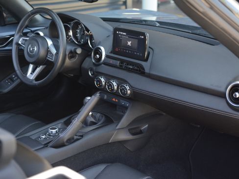 Certified 2021 MAZDA MX-5 Miata Grand Touring RWD image 28