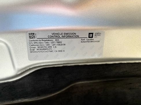 Used 2021 Chevrolet Equinox LT w/ LPO, Cargo Package image 15