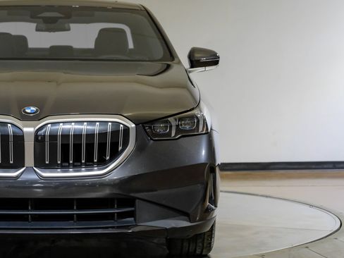 Used 2025 BMW 530i RWD image 49