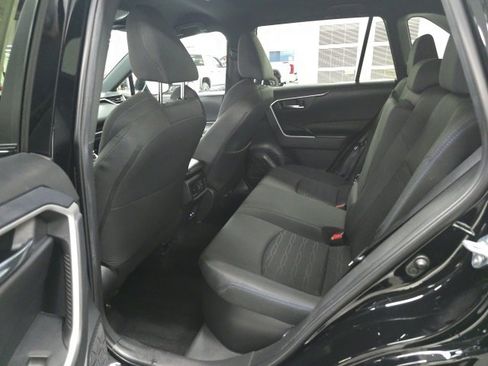 Used 2024 Toyota RAV4 SE image 11