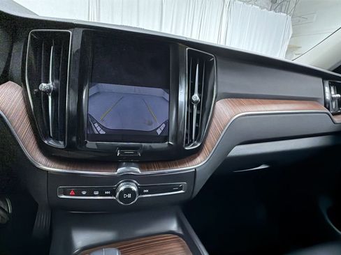 Used 2023 Volvo XC60 B5 Plus w/ Climate Package image 20