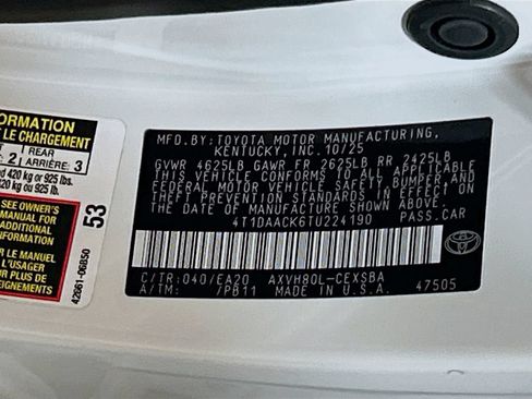 Used 2026 Toyota Camry Hybrid w/ Convenience Package FWD image 28