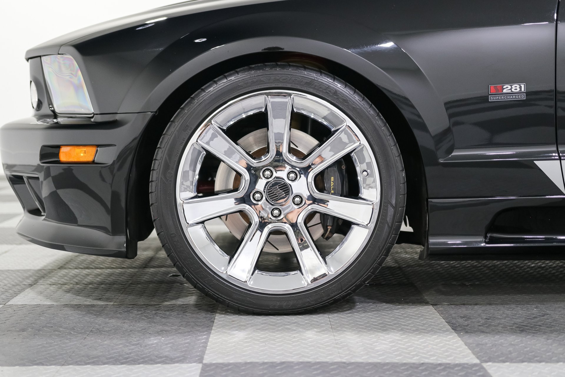 Used 2006 Ford Mustang GT RWD image 6
