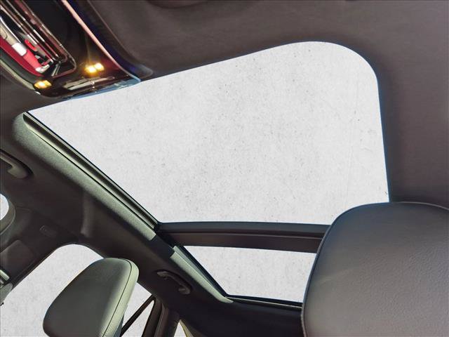 Used 2025 Mercedes-Benz GLC 300 4MATIC image 20