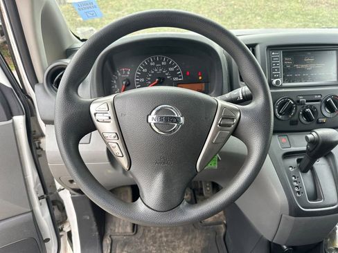 Used 2020 Nissan NV200 S image 14