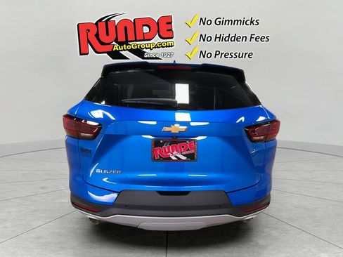 Used 2024 Chevrolet Blazer LT w/ Convenience Package FWD image 5