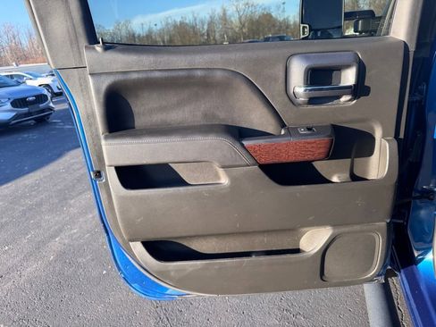 Used 2015 GMC Sierra 1500 SLE w/ SLE Value Package image 23