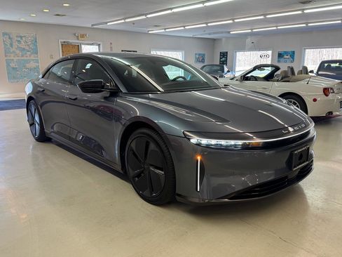 Used 2024 Lucid Air Pure image 4