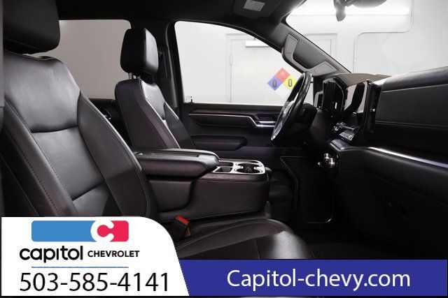 Used 2022 GMC Sierra 1500 SLT AWD/4WD image 26