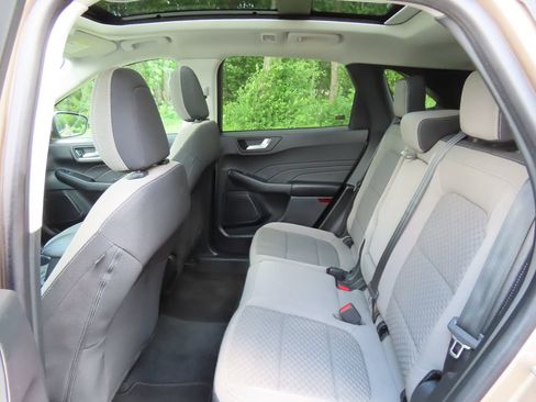 Used 2021 Ford Escape SE w/ Convenience Package AWD/4WD image 28
