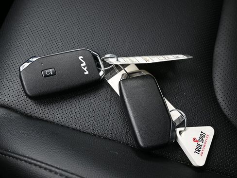 Used 2023 Kia Sportage EX AWD/4WD image 28