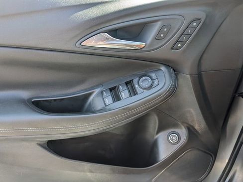 Used 2023 Buick Encore GX Essence w/ Experience Buick Package FWD image 35