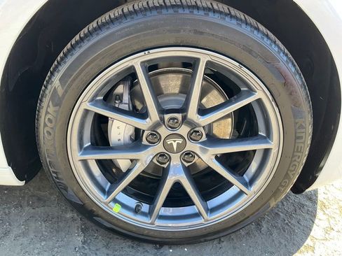 Used 2023 Tesla Model 3 Standard Range image 78