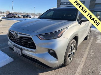 Used 2022 Toyota Highlander XLE
