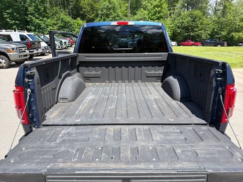 Used 2017 Ford F150 Platinum w/ Equipment Group 701A Luxury AWD/4WD image 24