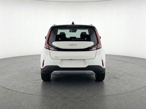 Used 2025 Kia Soul LX w/ LX Technology Package image 7