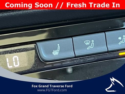 Used 2023 Volkswagen Taos SEL AWD/4WD image 25