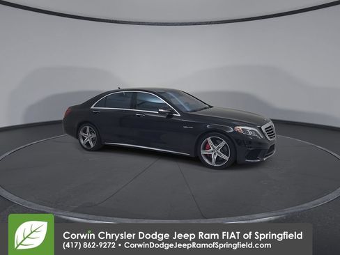 Used 2015 Mercedes-Benz S 63 AMG 4MATIC Sedan image 2