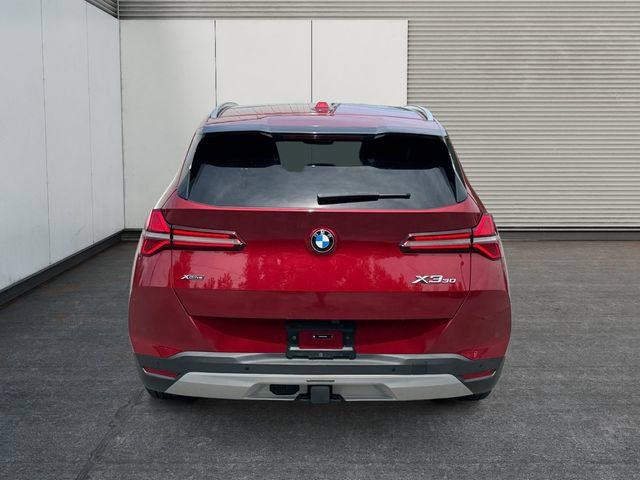 Used 2025 BMW X3 xDrive30i w/ Premium Package AWD/4WD image 4