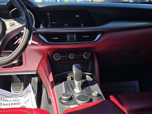 Used 2018 Alfa Romeo Stelvio Sport w/ Quick Order Package 22J Sport image 17