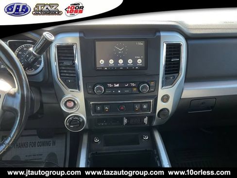Used 2019 Nissan Titan PRO-4X w/ Pro-4x Convenience Package AWD/4WD image 18