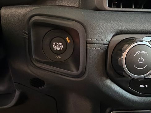 Used 2024 Jeep Wrangler Unlimited Sahara AWD/4WD image 25