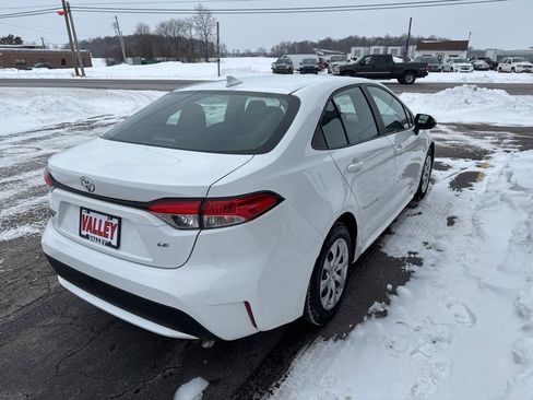 Used 2022 Toyota Corolla LE image 14