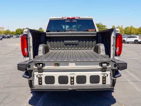New 2026 GMC Sierra 1500 AT4 w/ AT4 Premium Package AWD/4WD image 10