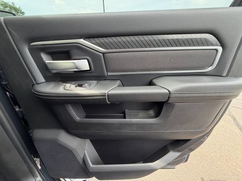 New 2026 RAM 3500 Big Horn AWD/4WD image 17