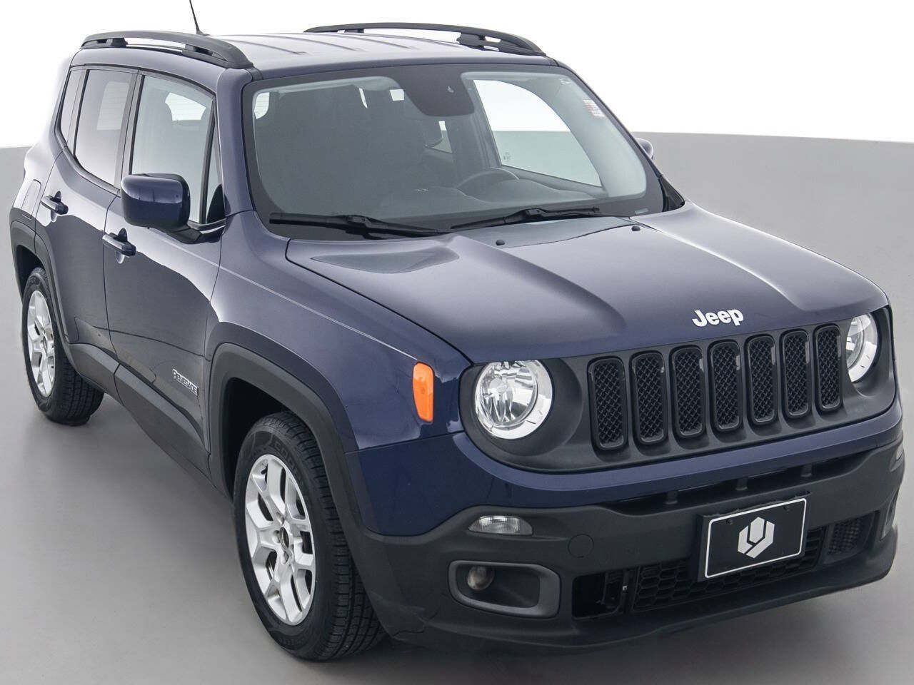 Used 2016 Jeep Renegade Latitude FWD image 1