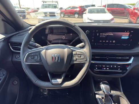 Used 2025 Buick Envista Avenir FWD image 8