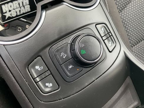Certified 2023 GMC Terrain SLE w/ Driver Convenience Package AWD/4WD image 25