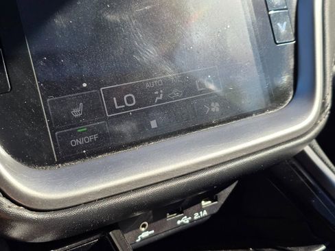 Used 2022 Subaru Outback Limited image 42