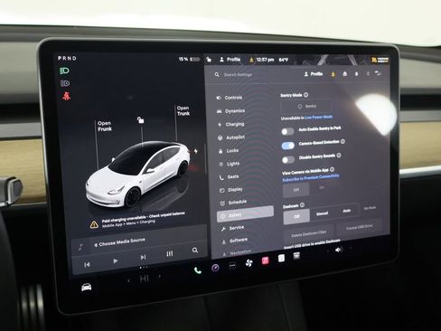 Used 2023 Tesla Model 3 Performance image 33