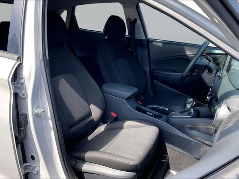 Used 2023 Hyundai Kona SEL FWD image 8