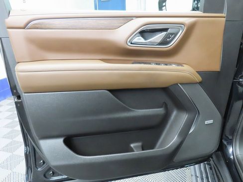 Used 2024 Chevrolet Suburban High Country image 71