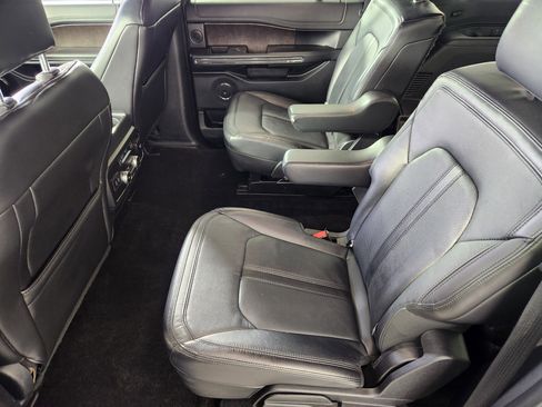Used 2019 Ford Expedition Max Limited image 14