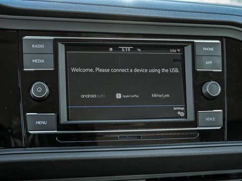 Used 2023 Volkswagen Jetta SE FWD image 21