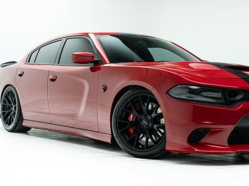 Used 2016 Dodge Charger SRT Hellcat w/ Harman/Kardon Audio Group image 3